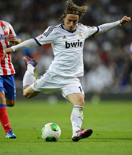 《遗产：钢铁与巫术》改名1月正式推出 PvPvE撤退