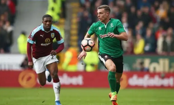 上海主帅战术布置引赞赏